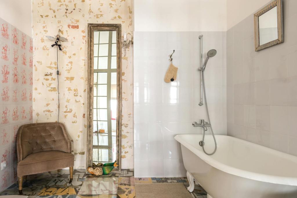 Video/Written: Shower Chair